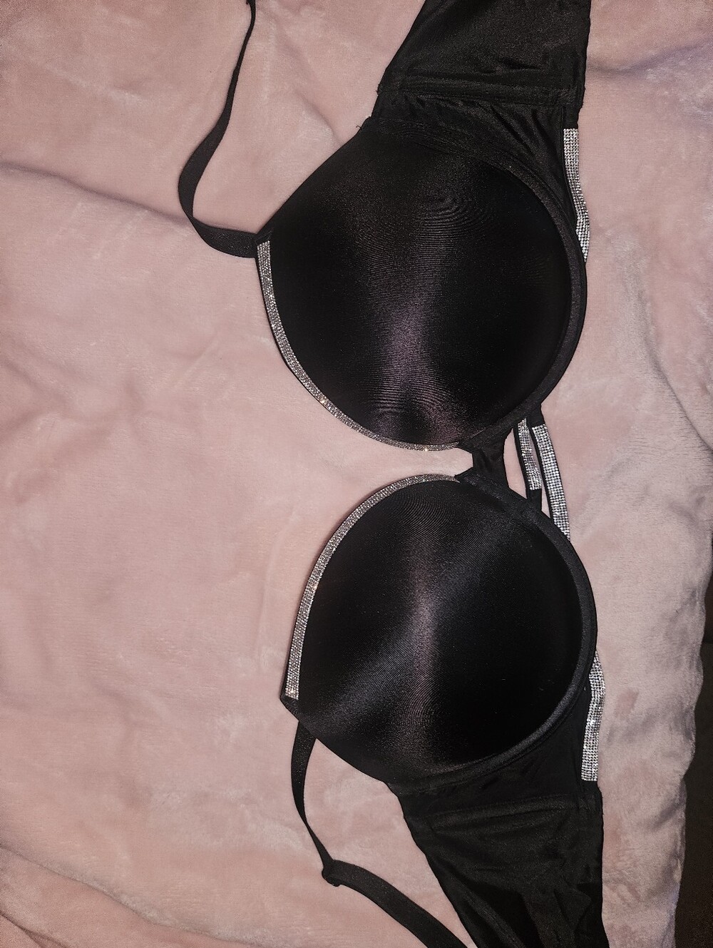Black Embellished Underwire Push-Up Bra - Women's Intimates